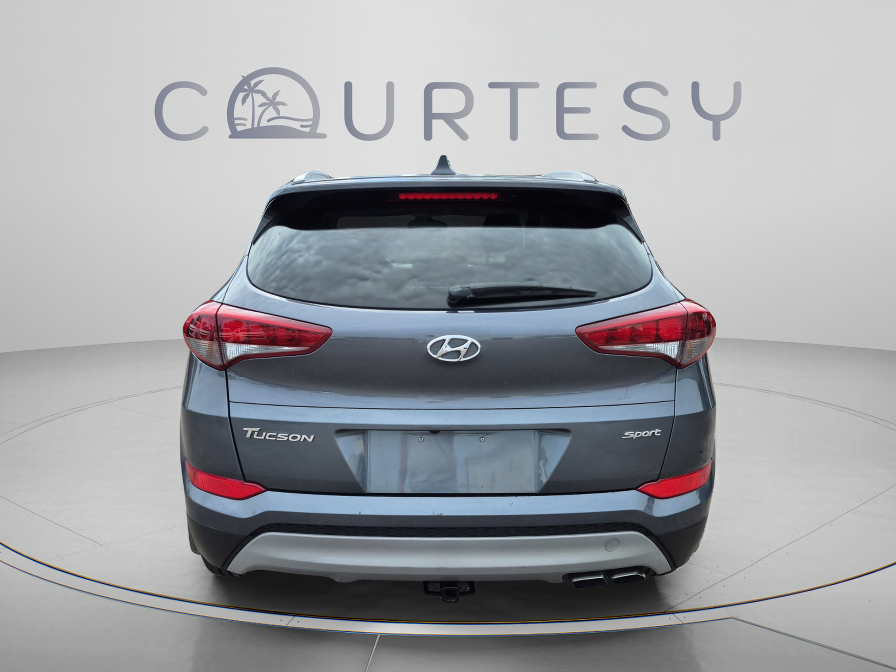 Used 2018 Hyundai Tucson Sport FWD image 4