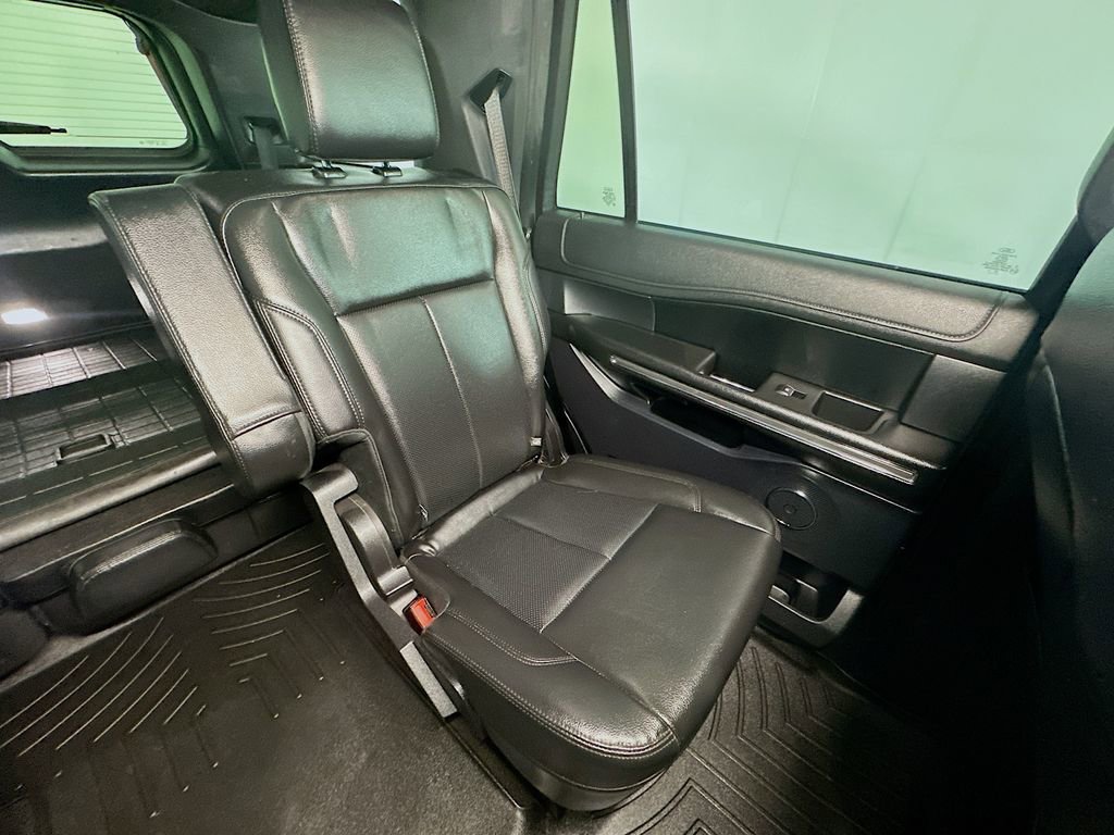 Used 2021 Ford Expedition XLT image 14