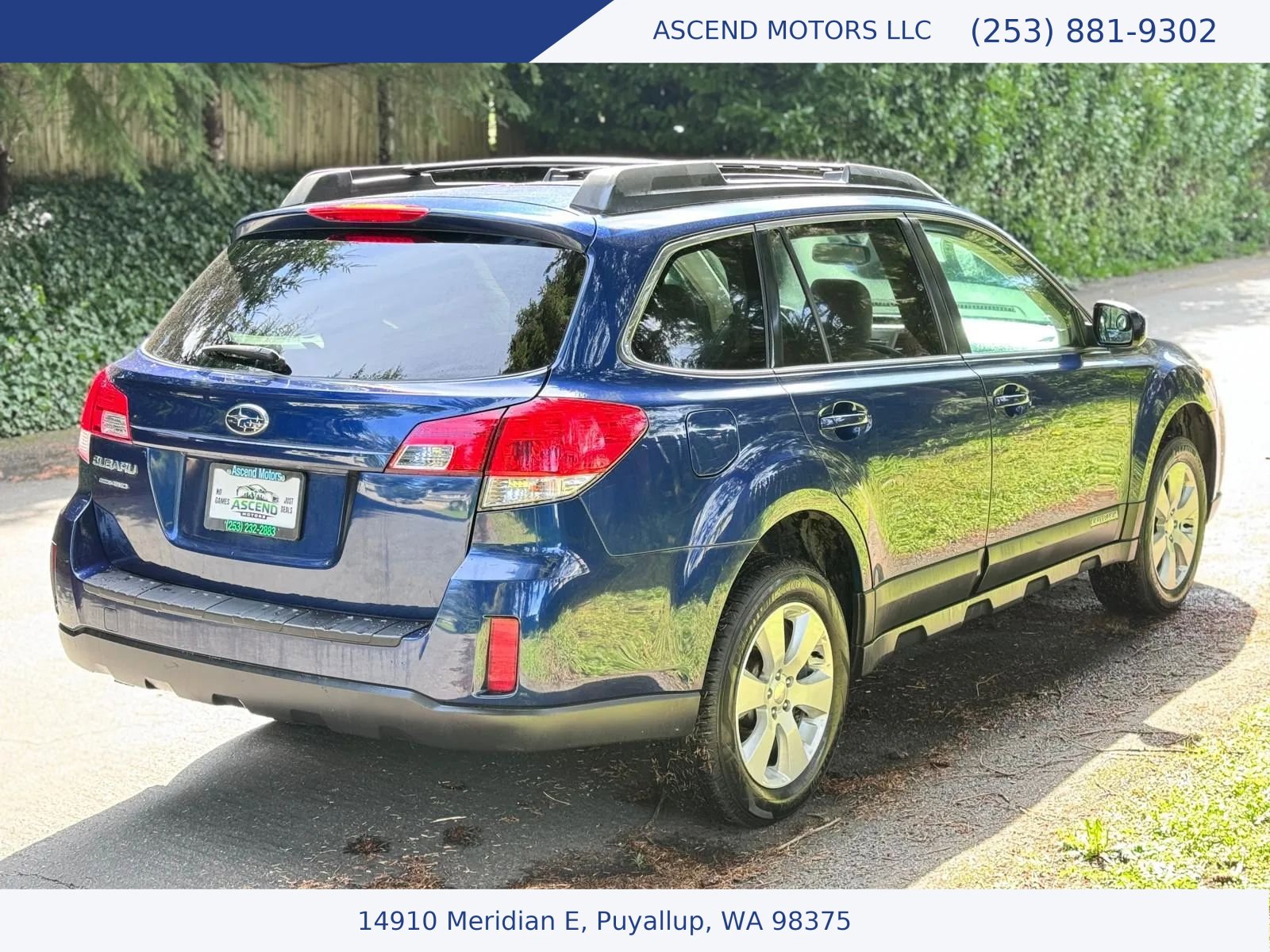 Used 2010 Subaru Outback 2.5i Limited AWD/4WD image 5