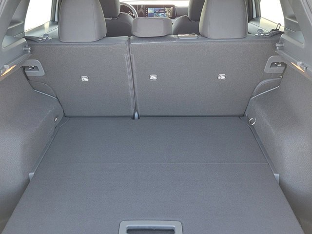 New 2025 Nissan Kicks SV image 24