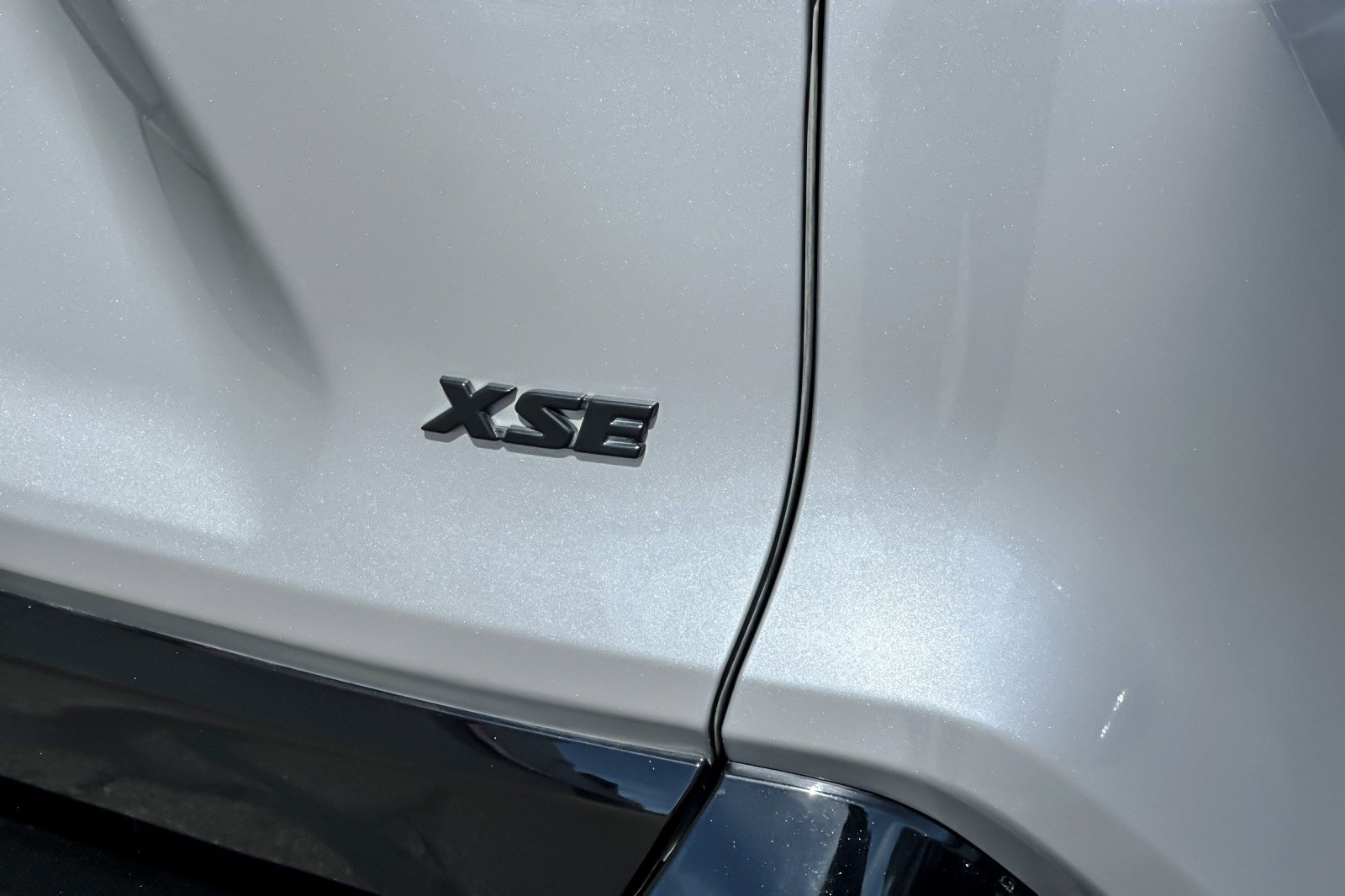Used 2022 Toyota RAV4 XSE w/ Weather Package AWD/4WD image 26