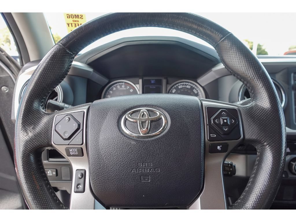 Used 2017 Toyota Tacoma SR5 w/ Tow Package AWD/4WD image 13