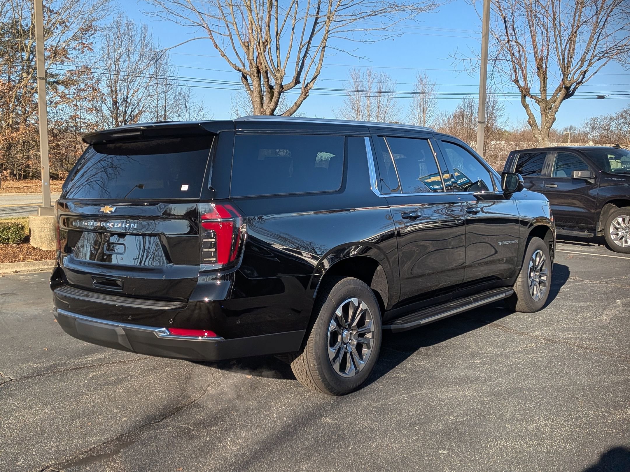 New 2026 Chevrolet Suburban LS image 8