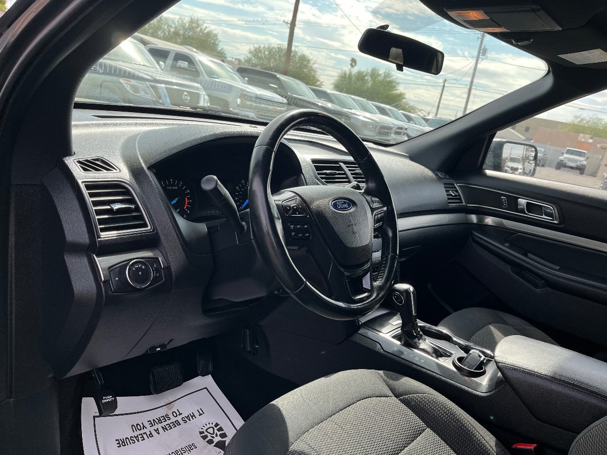 Used 2019 Ford Explorer XLT FWD image 23