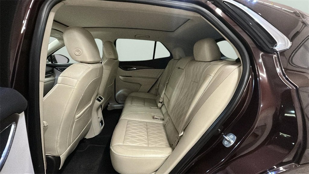 Used 2023 Buick Envision Avenir image 14