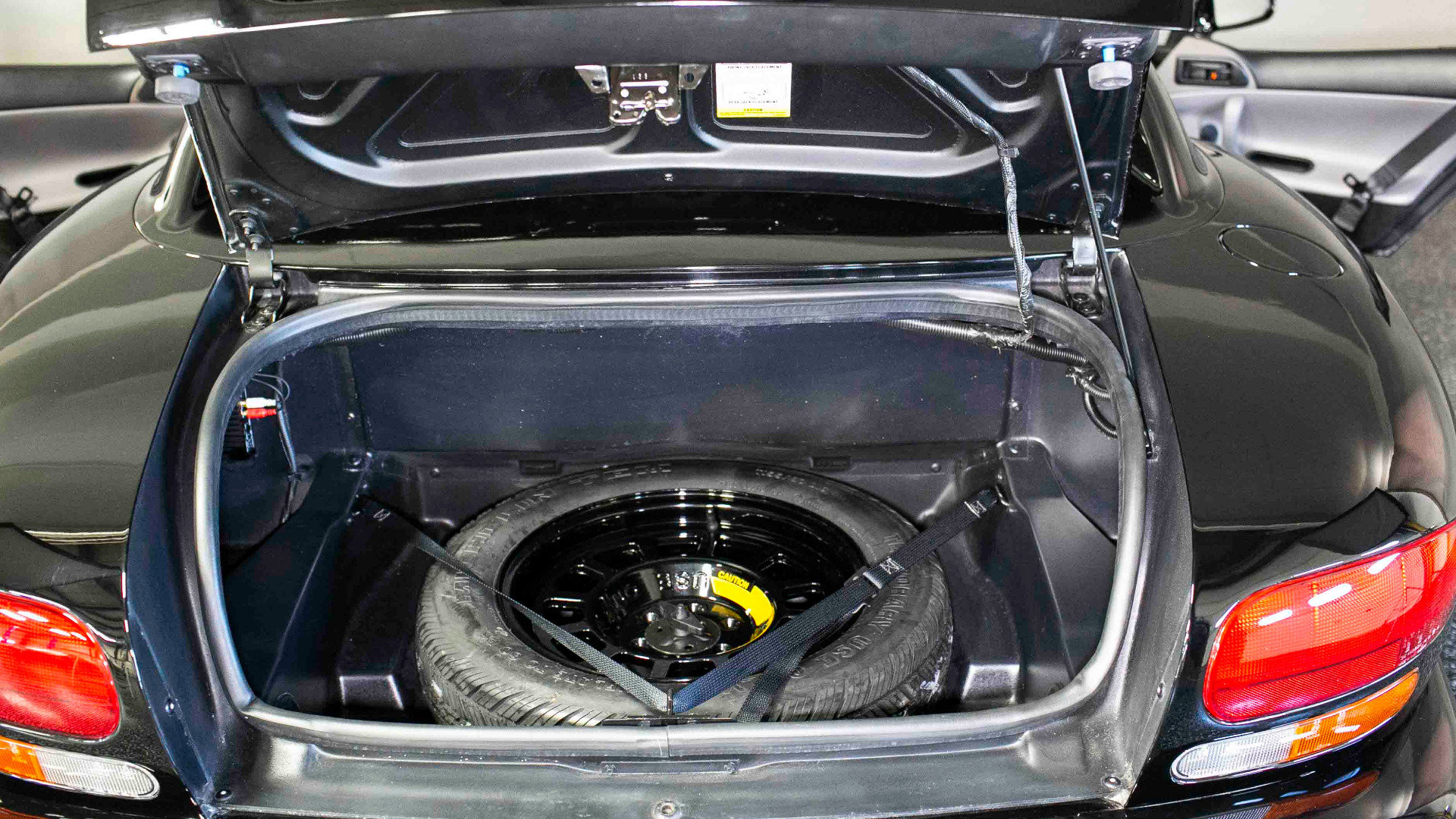 Used 1995 Dodge Viper RT/10 RWD image 93