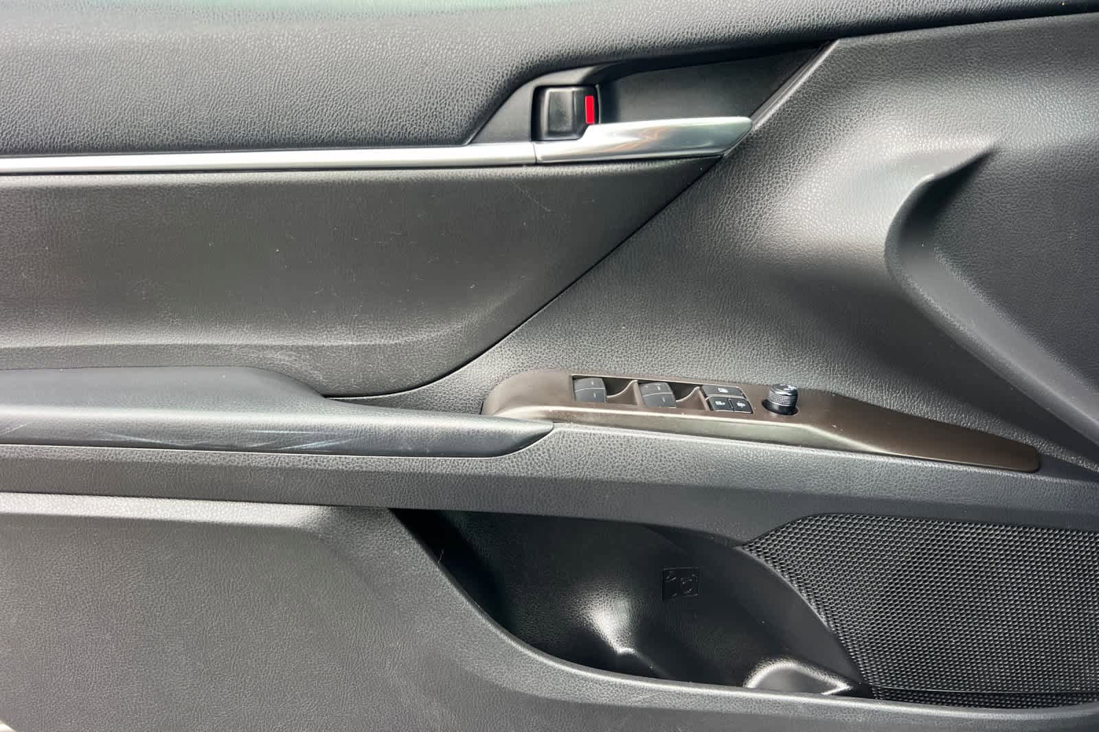 Certified 2022 Toyota Camry SE FWD image 12