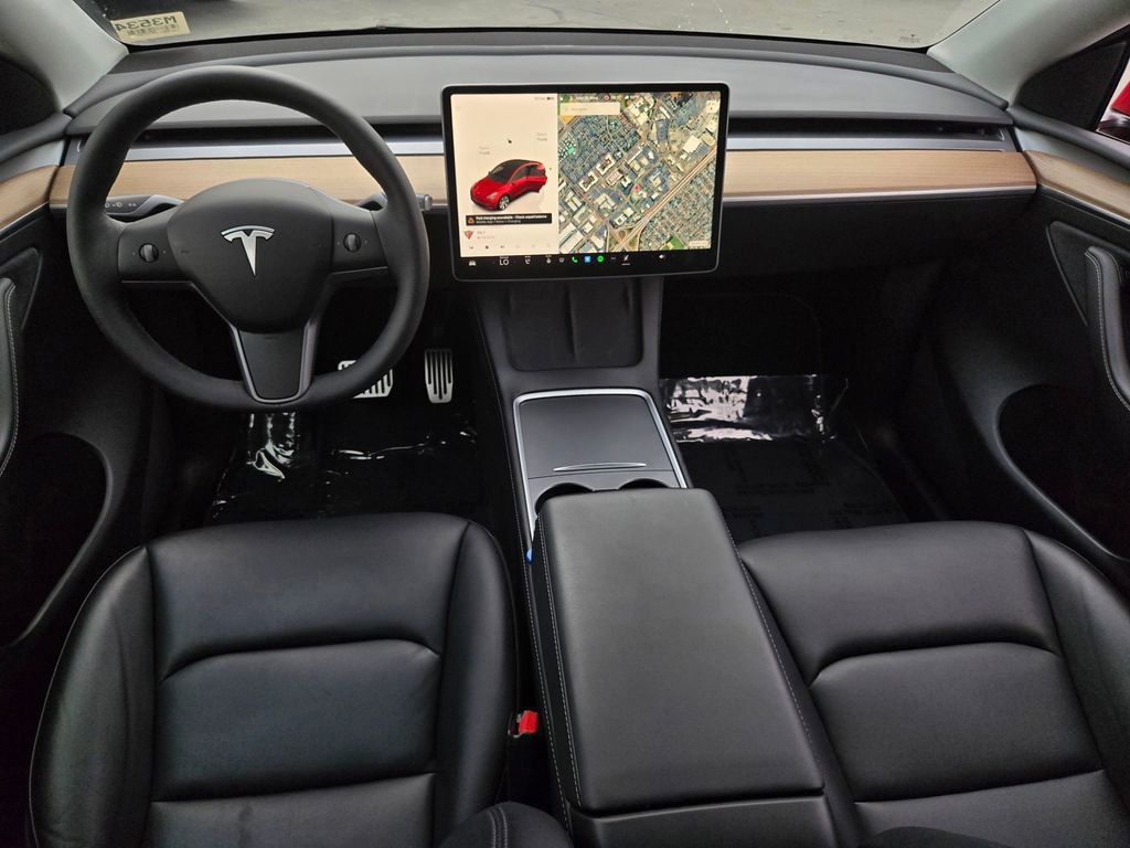 Used 2022 Tesla Model Y Long Range image 14