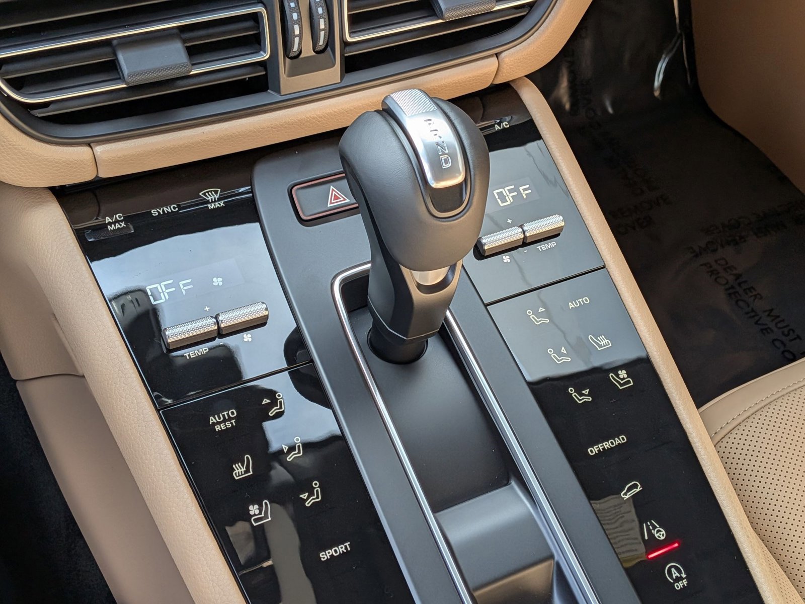 New 2026 Porsche Macan image 21