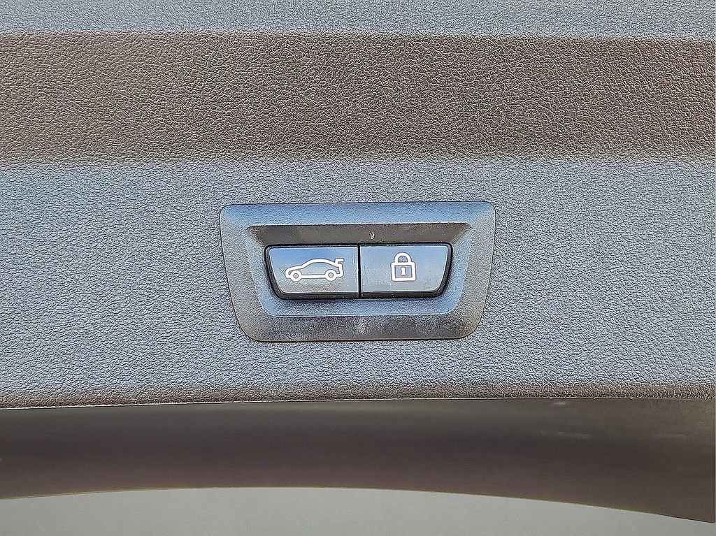 Used 2019 BMW X3 M40i image 16