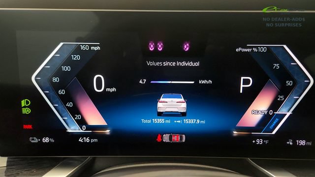 Used 2023 BMW i7 xDrive60 AWD/4WD image 55
