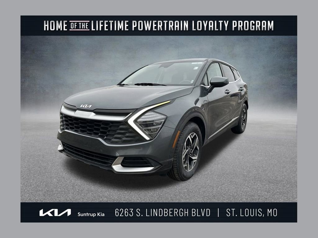 Used 2024 Kia Sportage LX image 1