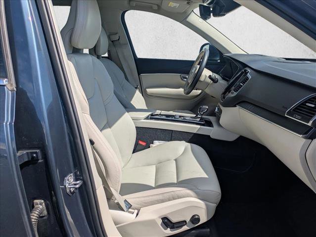 Used 2020 Volvo XC90 T6 Momentum w/ Protection Package image 23