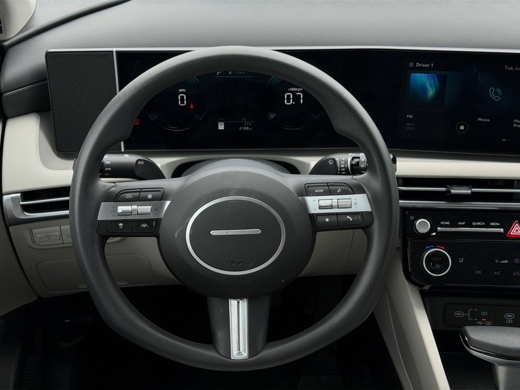 New 2026 Hyundai Tucson SEL FWD image 18