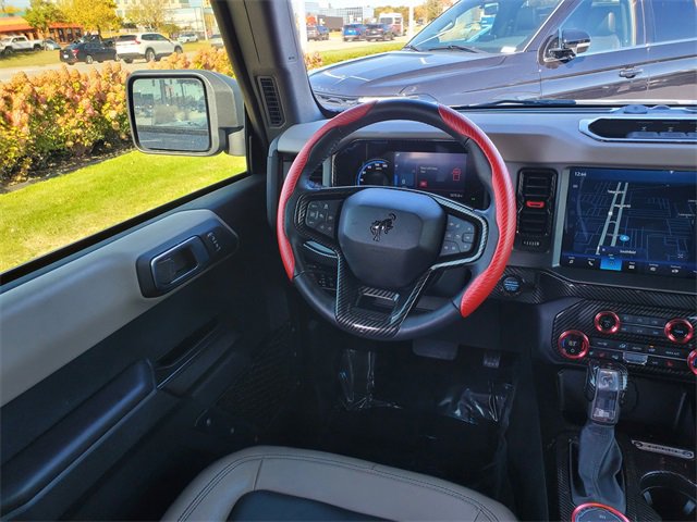 Used 2024 Ford Bronco Wildtrak image 8