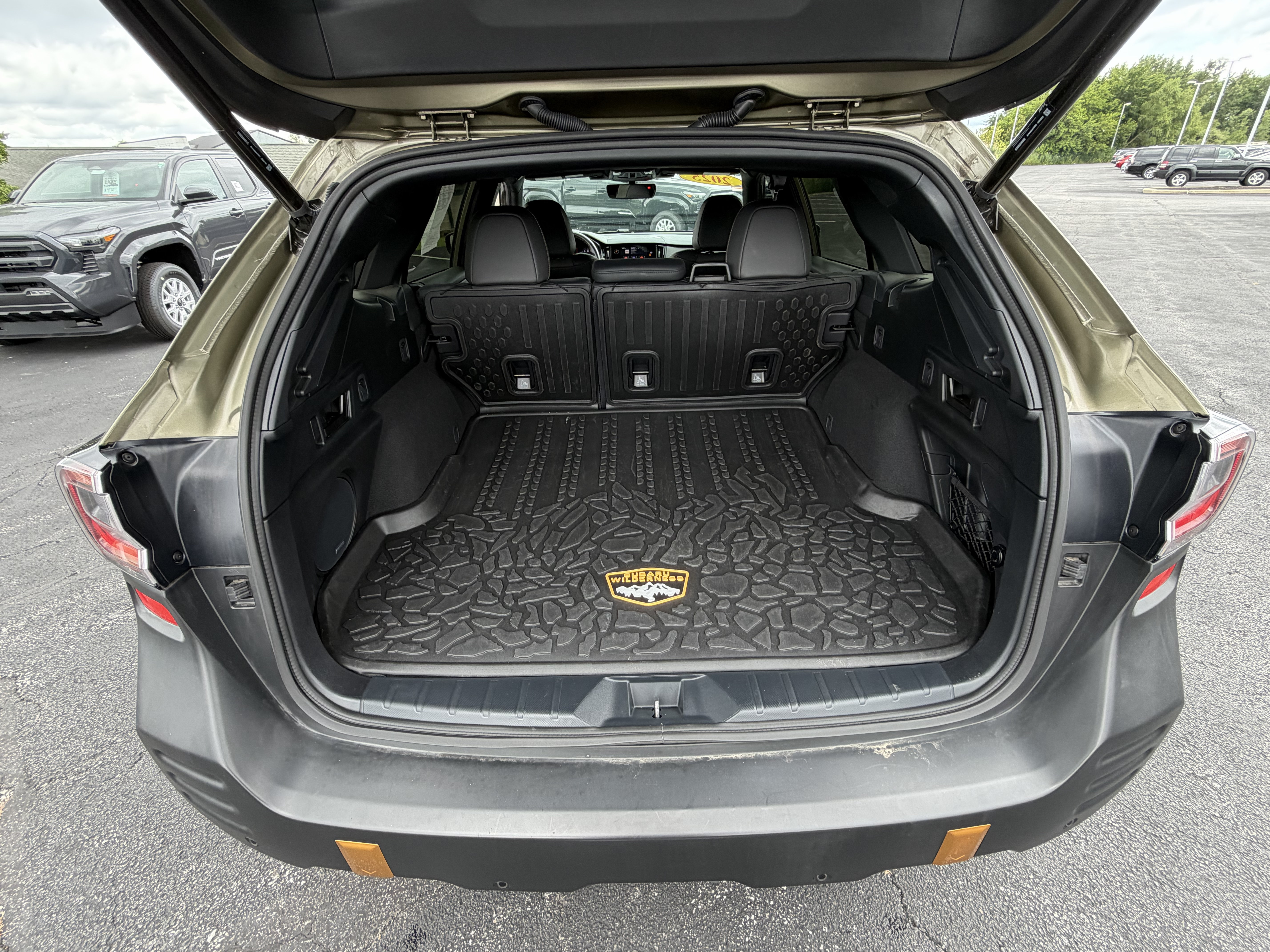 Used 2025 Subaru Outback Wilderness AWD/4WD image 8