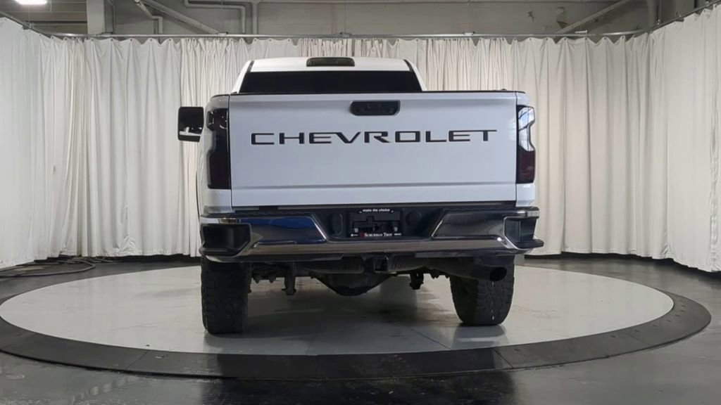 Used 2022 Chevrolet Silverado 2500 LT w/ Convenience Package AWD/4WD image 9