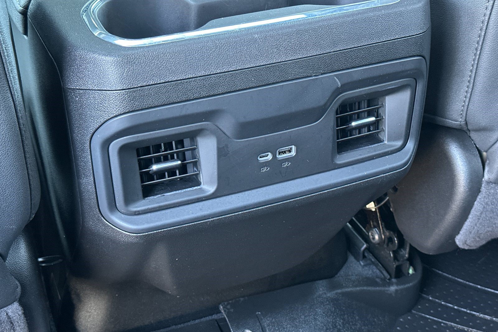 Used 2026 Chevrolet Silverado 1500 RST w/ Redline Edition AWD/4WD image 16