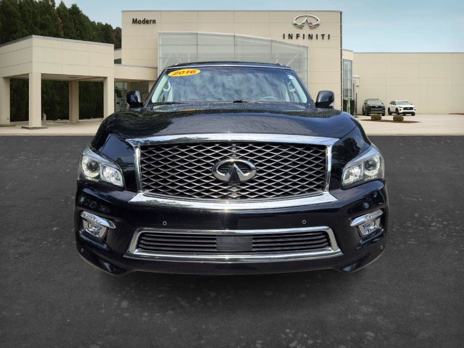 Used 2016 INFINITI QX80 4WD w/ Driver's Assistance Package image 2