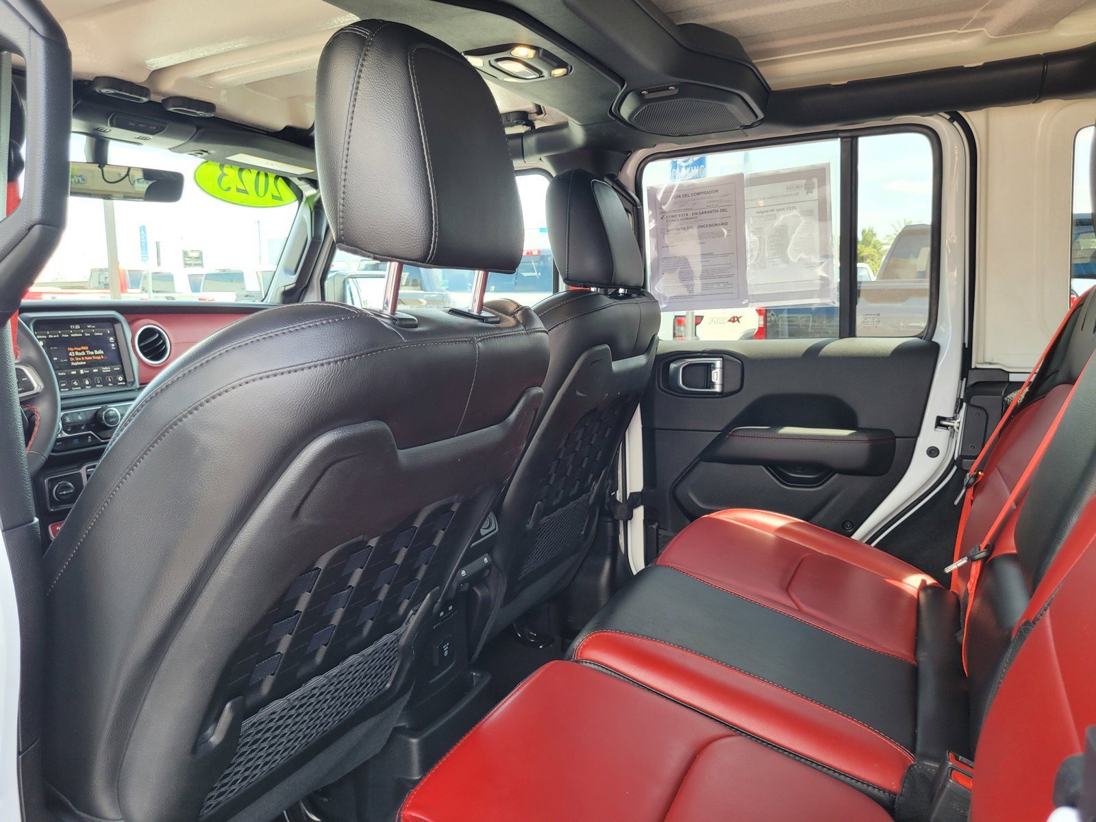 Used 2023 Jeep Wrangler Unlimited Rubicon 4xe AWD/4WD image 14