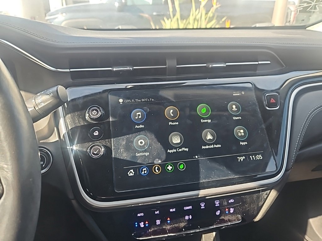 Used 2022 Chevrolet Bolt EUV LT w/ Convenience Package image 11