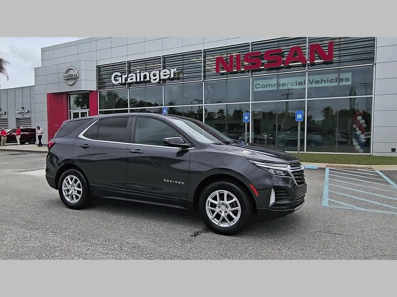 Used 2022 Chevrolet Equinox LT FWD image 38