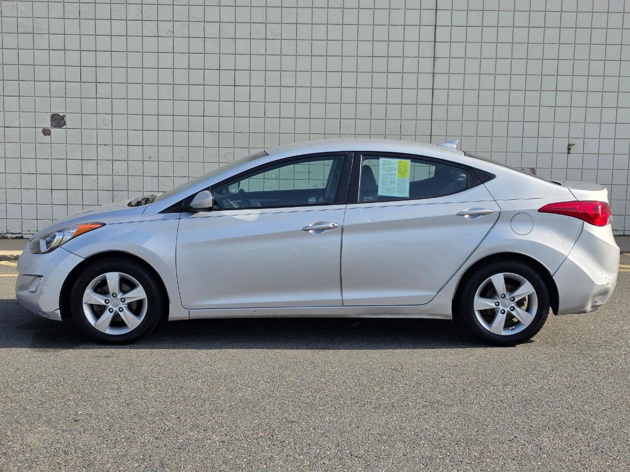 Used 2013 Hyundai Elantra GLS w/ Preferred Pkg FWD image 3