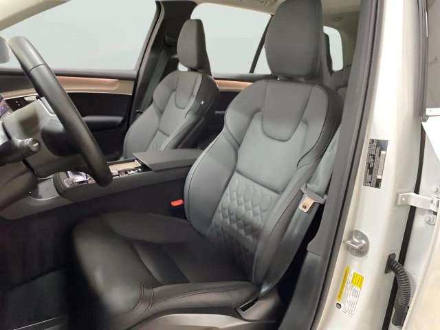 Used 2025 Volvo XC90 B6 Plus w/ Protection Package Premier AWD/4WD image 62