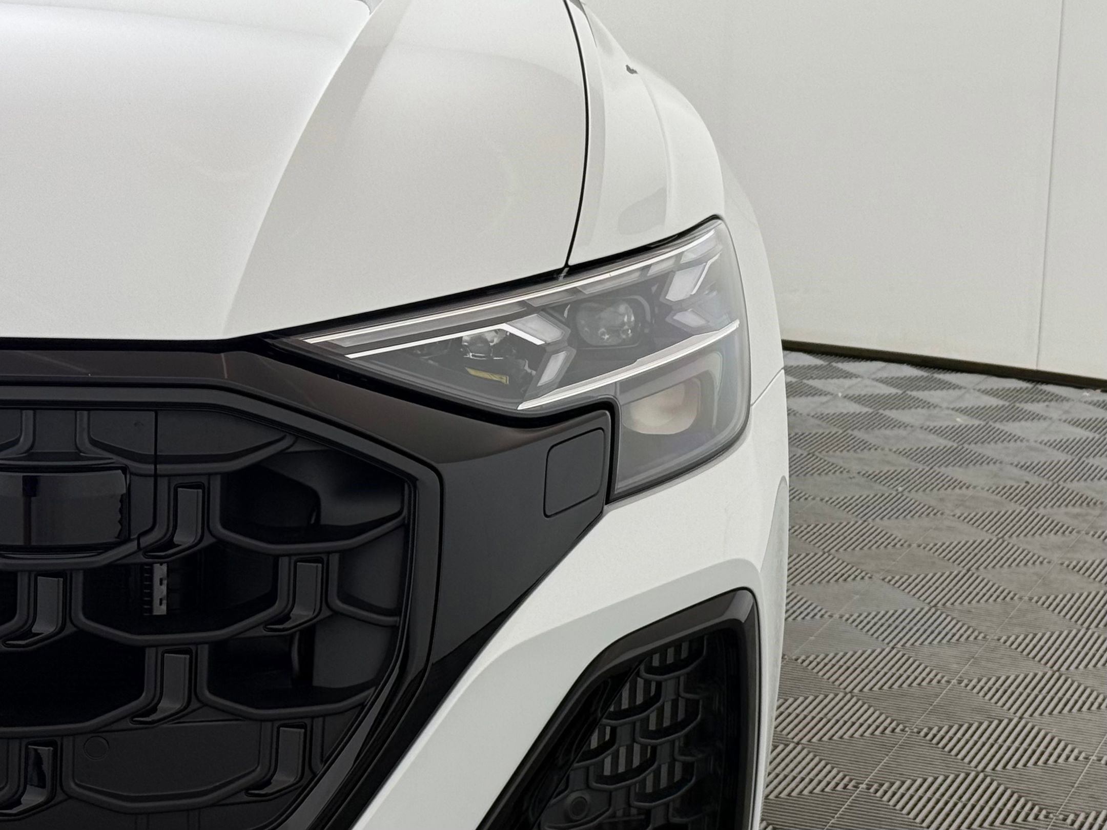 New 2026 Audi SQ8 Prestige image 11