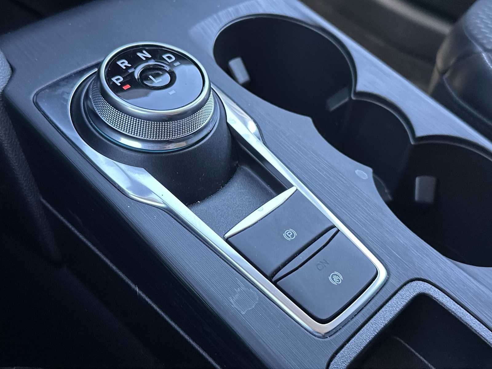 Used 2024 Ford Escape SE image 20