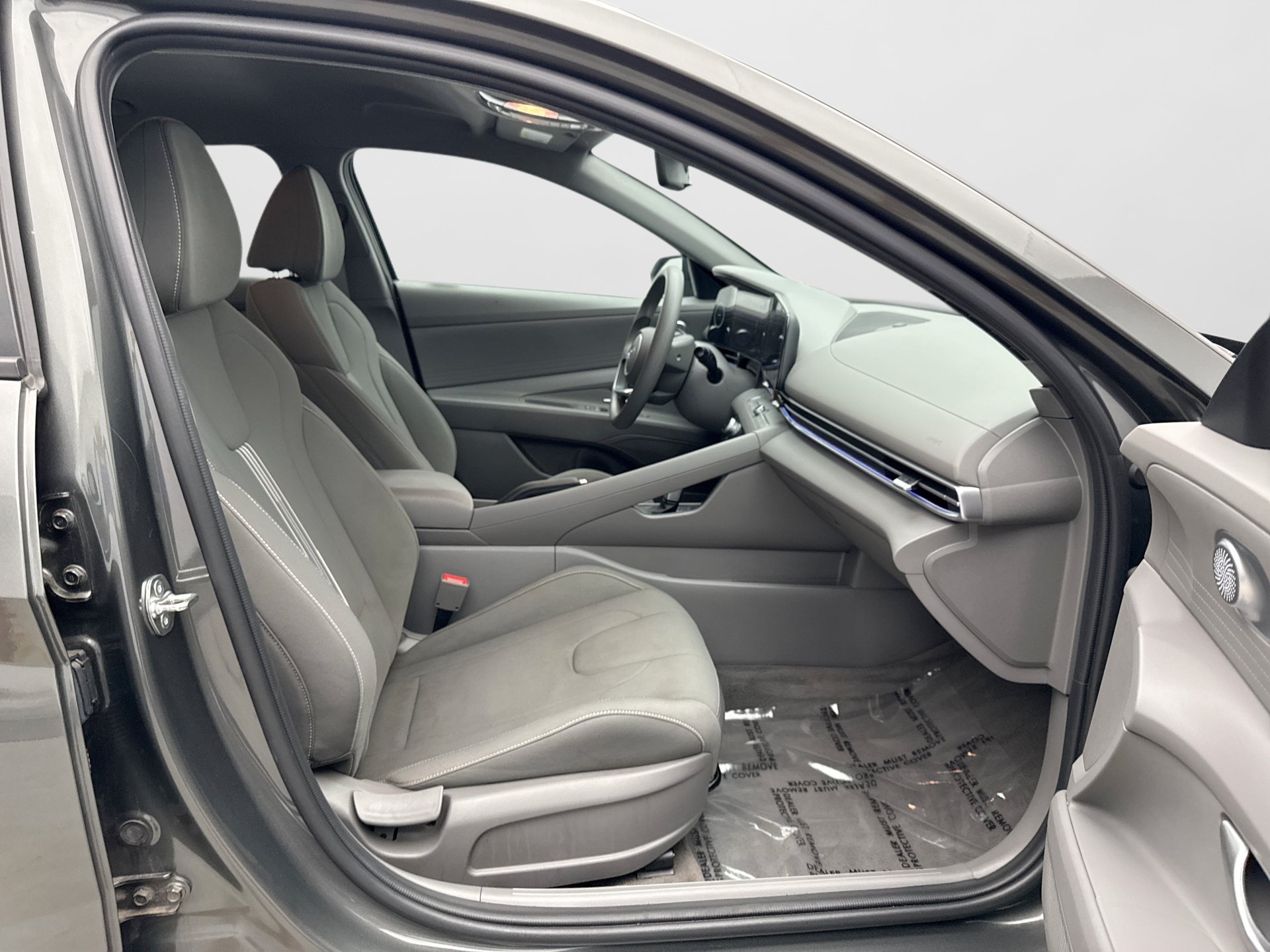 Used 2024 Hyundai Elantra SEL FWD image 9