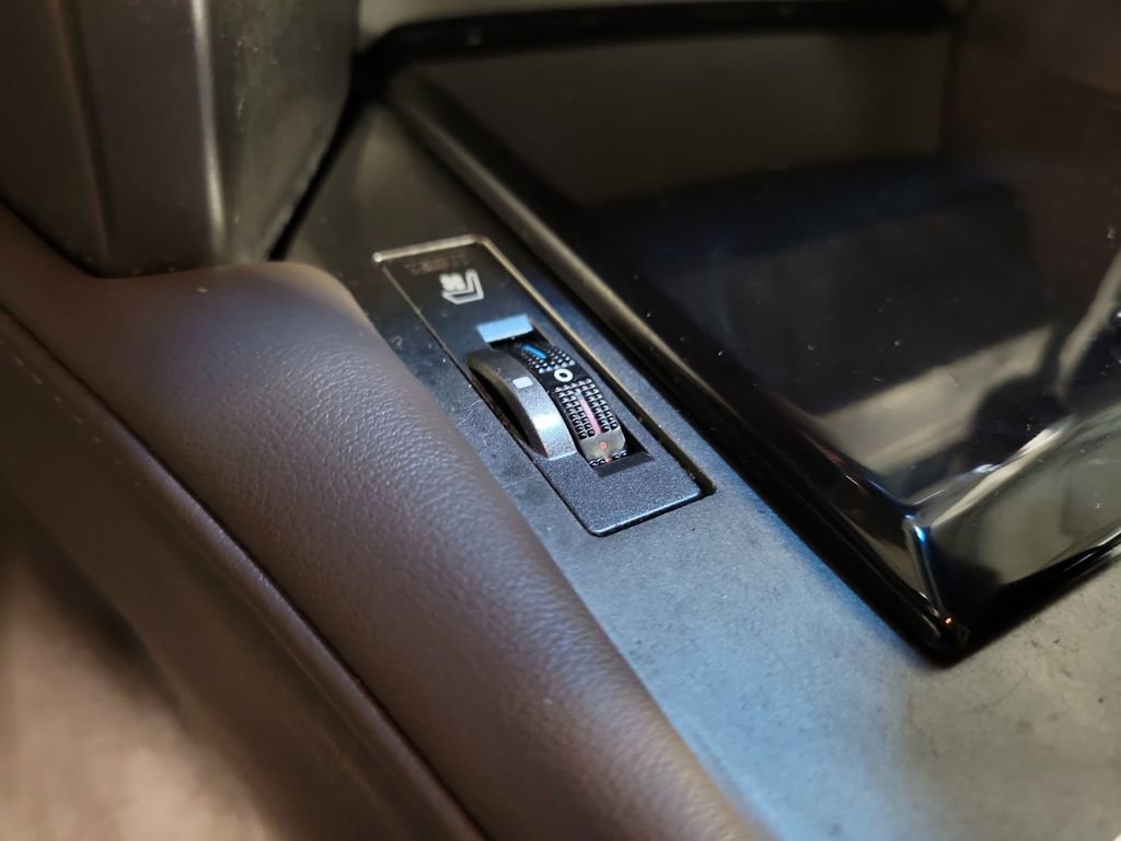 Used 2017 Lexus GX 460 w/ Navigation Package AWD/4WD image 17