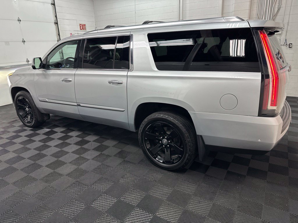 Used 2017 Cadillac Escalade ESV Platinum AWD/4WD image 6