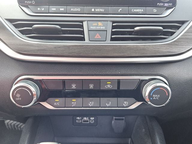 Used 2025 Nissan Altima 2.5 SV FWD image 23