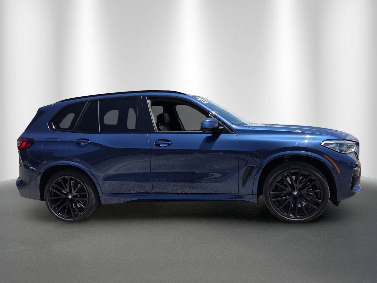 Used 2023 BMW X5 M50i w/ Executive Package AWD/4WD image 8