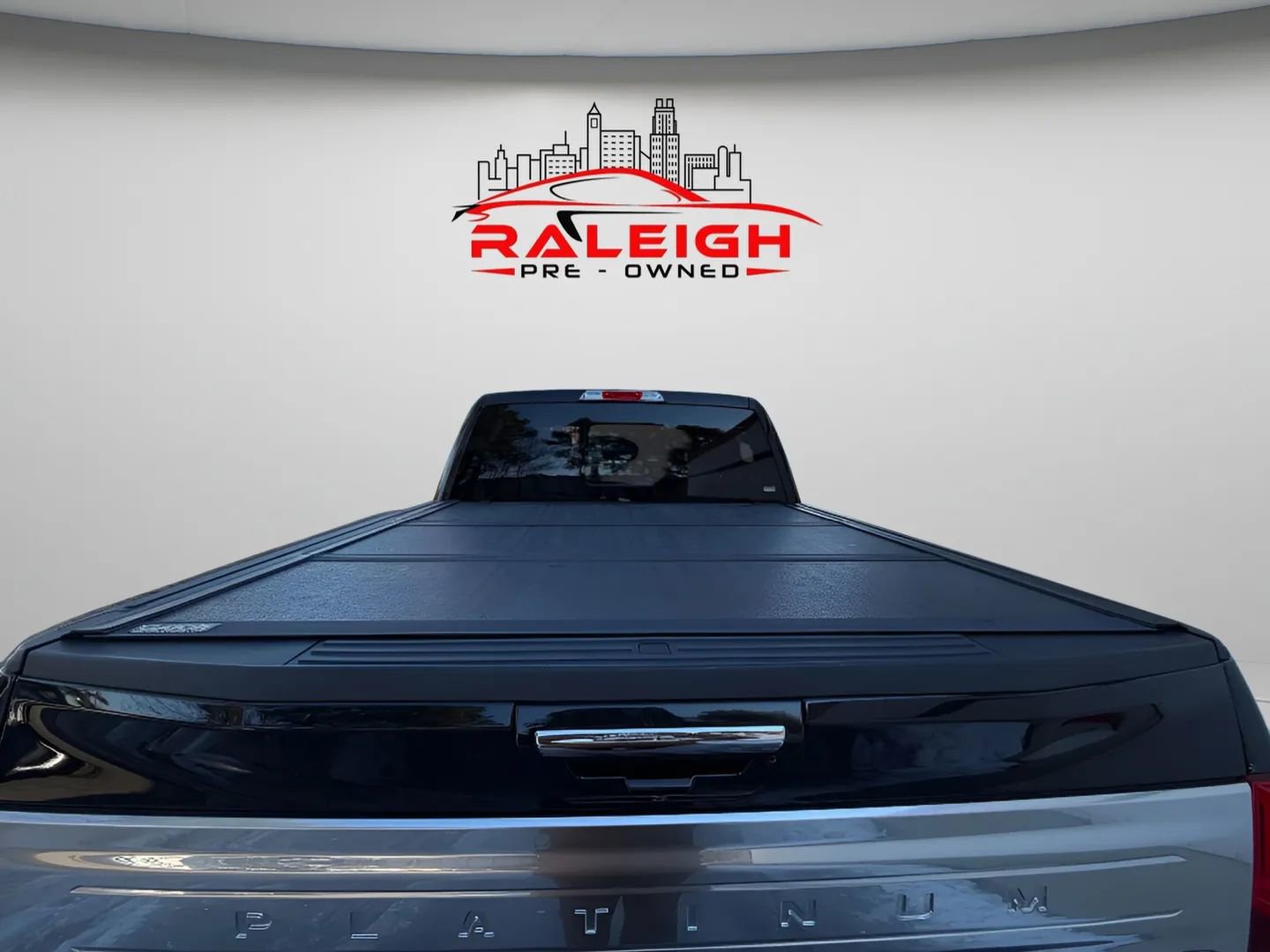 Used 2018 Ford F150 Platinum w/ Trailer Tow Package AWD/4WD image 16