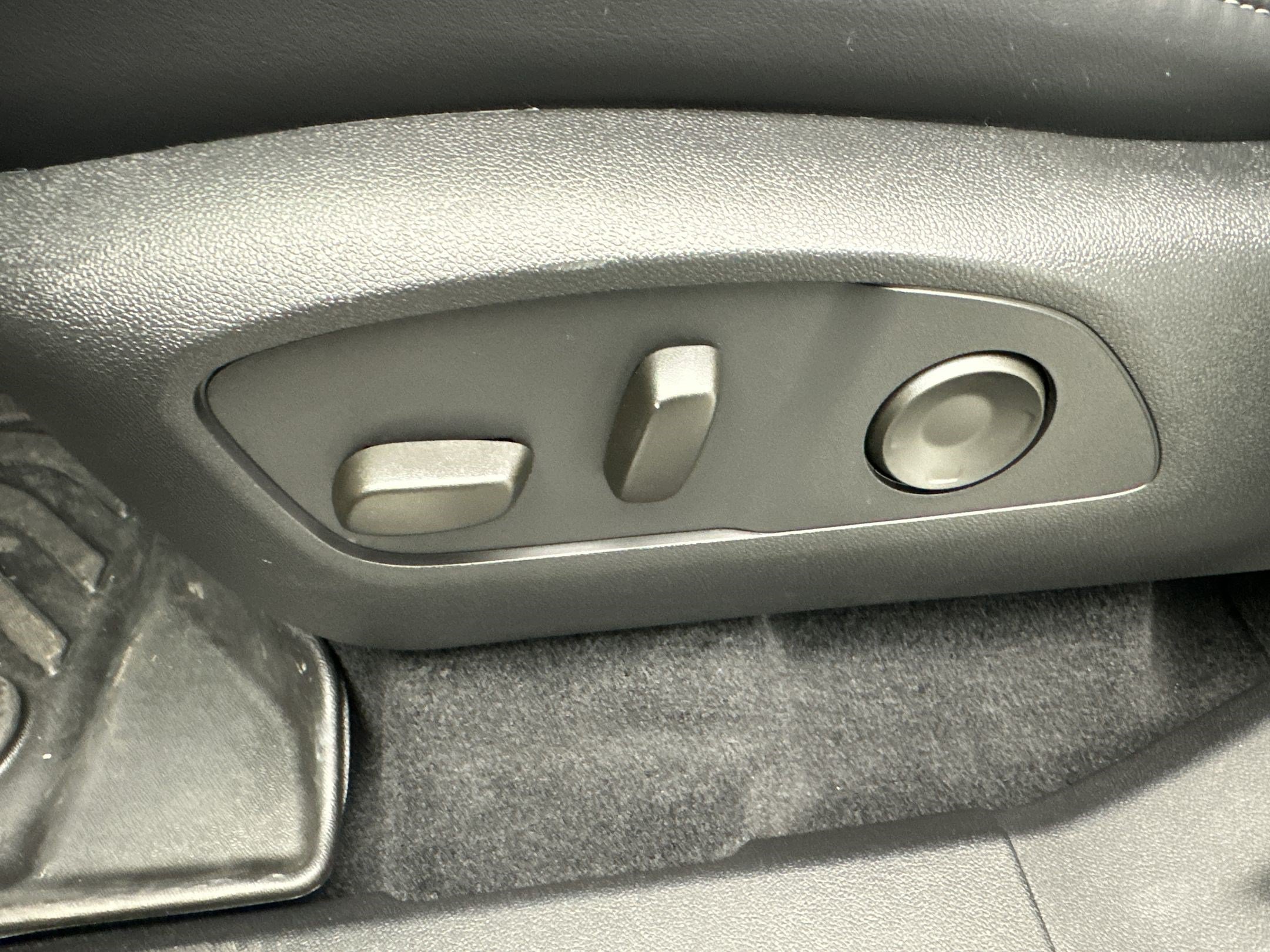 Certified 2026 Buick Enclave Preferred AWD/4WD image 14