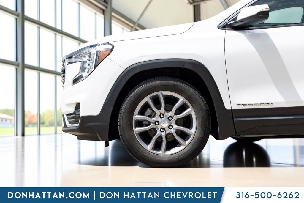Used 2023 GMC Terrain SLT FWD image 30