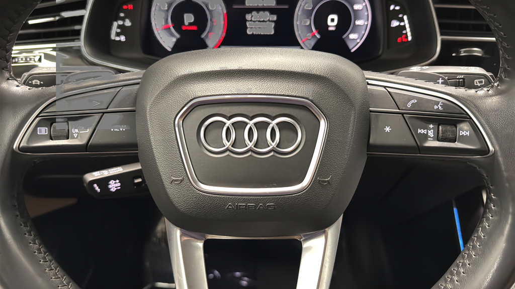 Used 2019 Audi Q8 Prestige w/ Towing Package AWD/4WD image 16