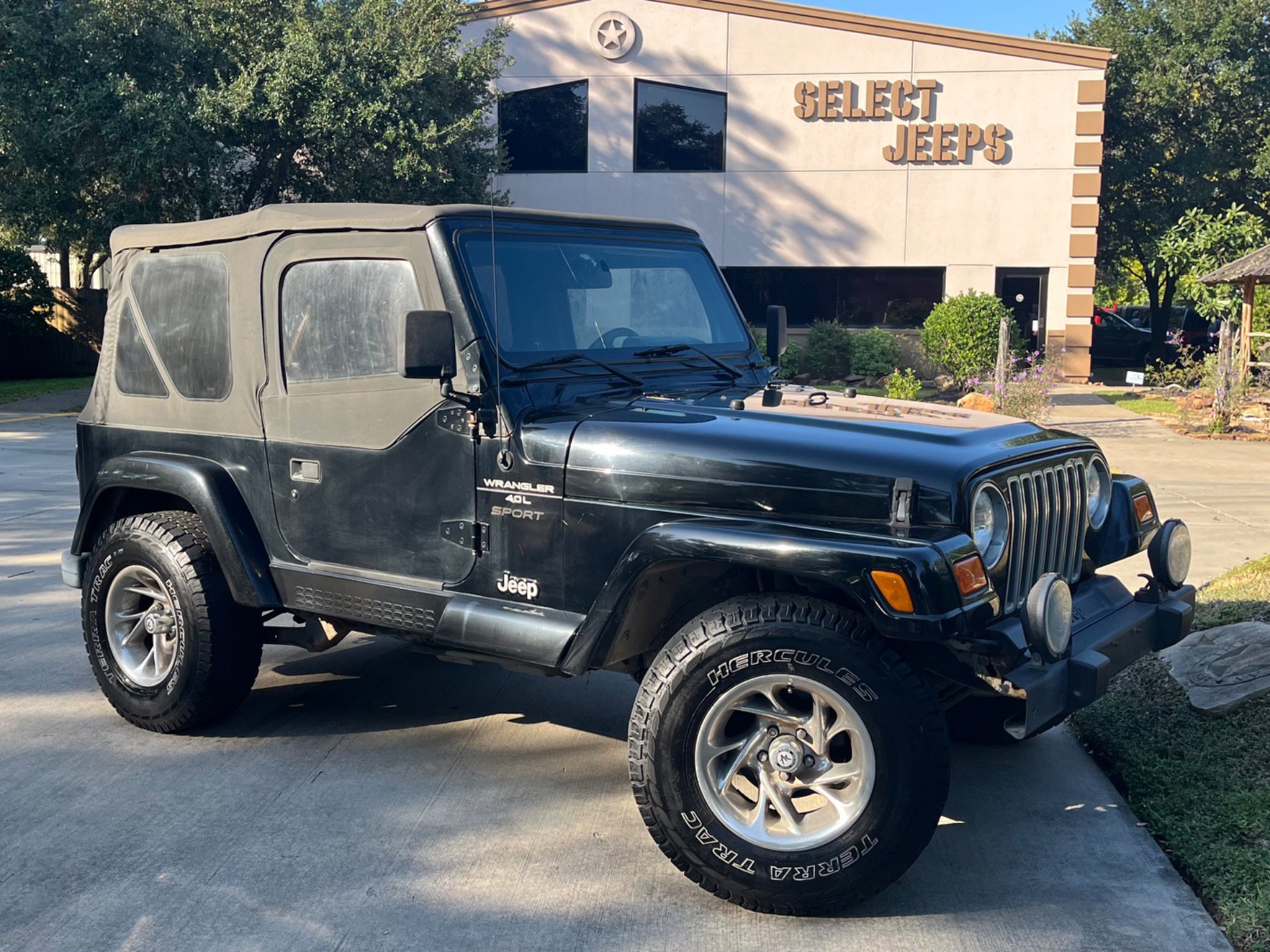 Used 2000 Jeep Wrangler Sport