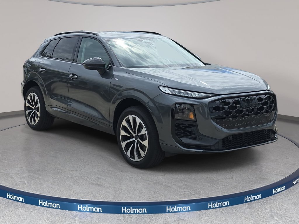 New 2026 Audi Q3 quattro 2.0T AWD/4WD image 3