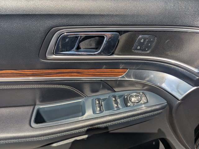 Used 2016 Ford Explorer Limited AWD/4WD image 10