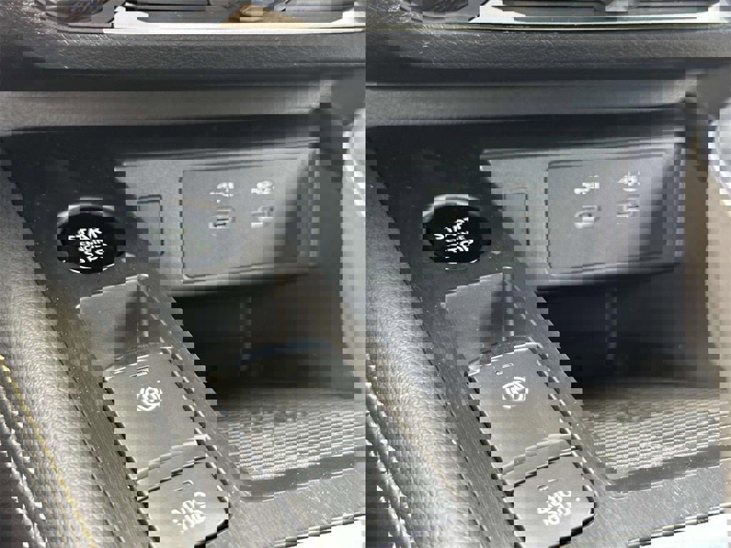 New 2026 Nissan Kicks SV w/ Cold Weather Package image 19