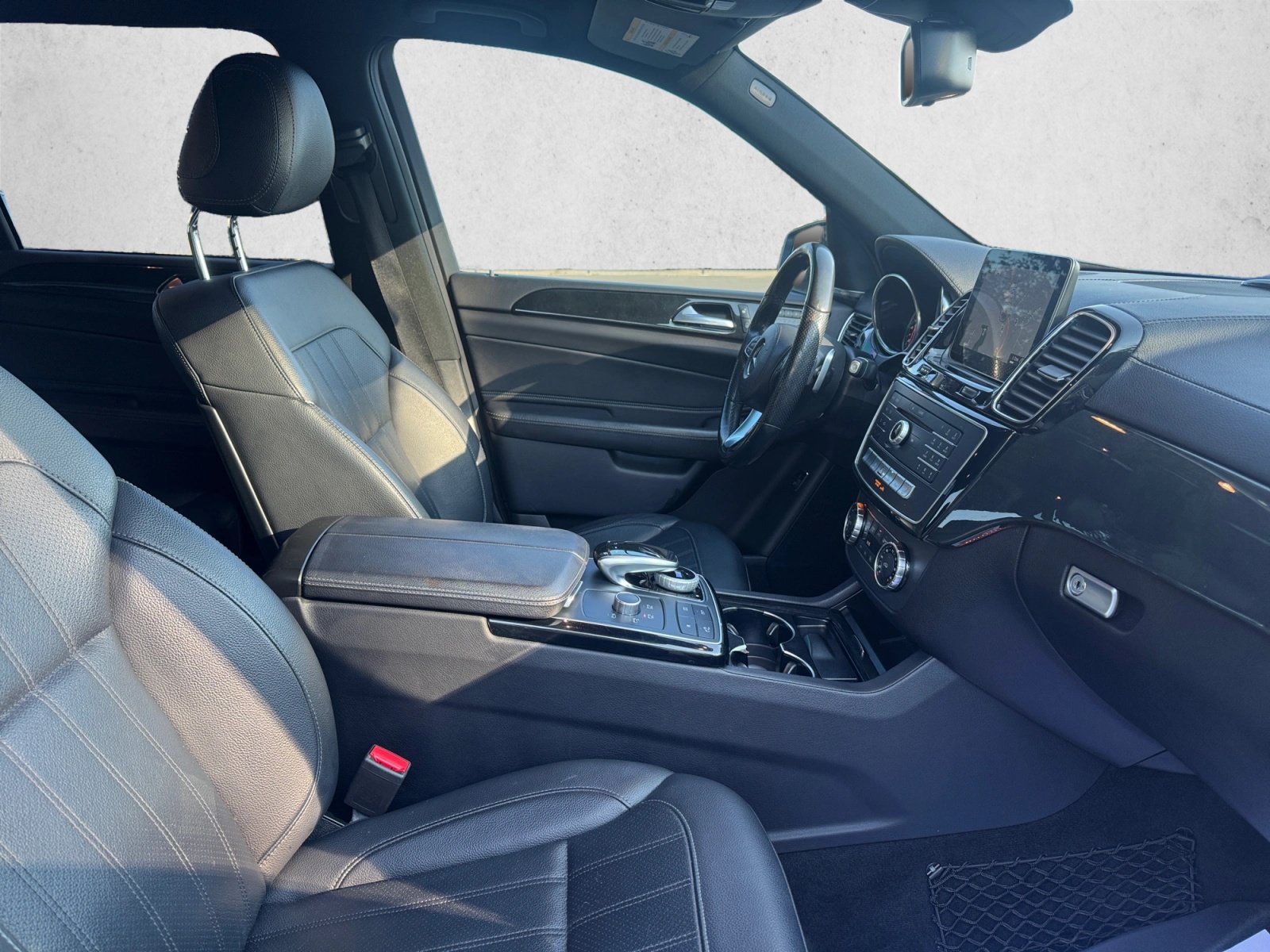 Used 2019 Mercedes-Benz GLS 450 4MATIC image 27
