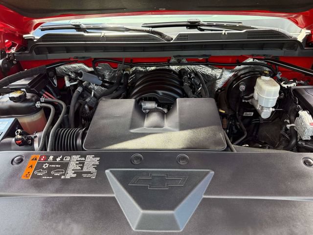 Used 2018 Chevrolet Silverado 1500 Custom w/ Custom Convenience Package AWD/4WD image 18