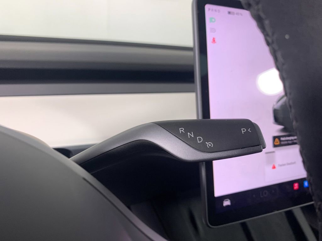 Used 2023 Tesla Model 3 Standard Range image 21