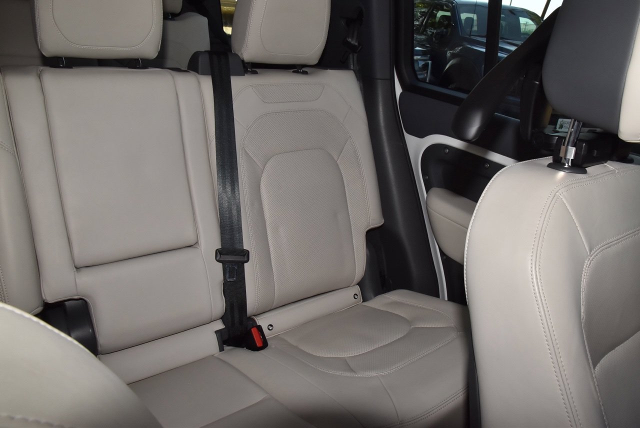 Used 2023 Land Rover Defender 130 First Edition AWD/4WD image 22