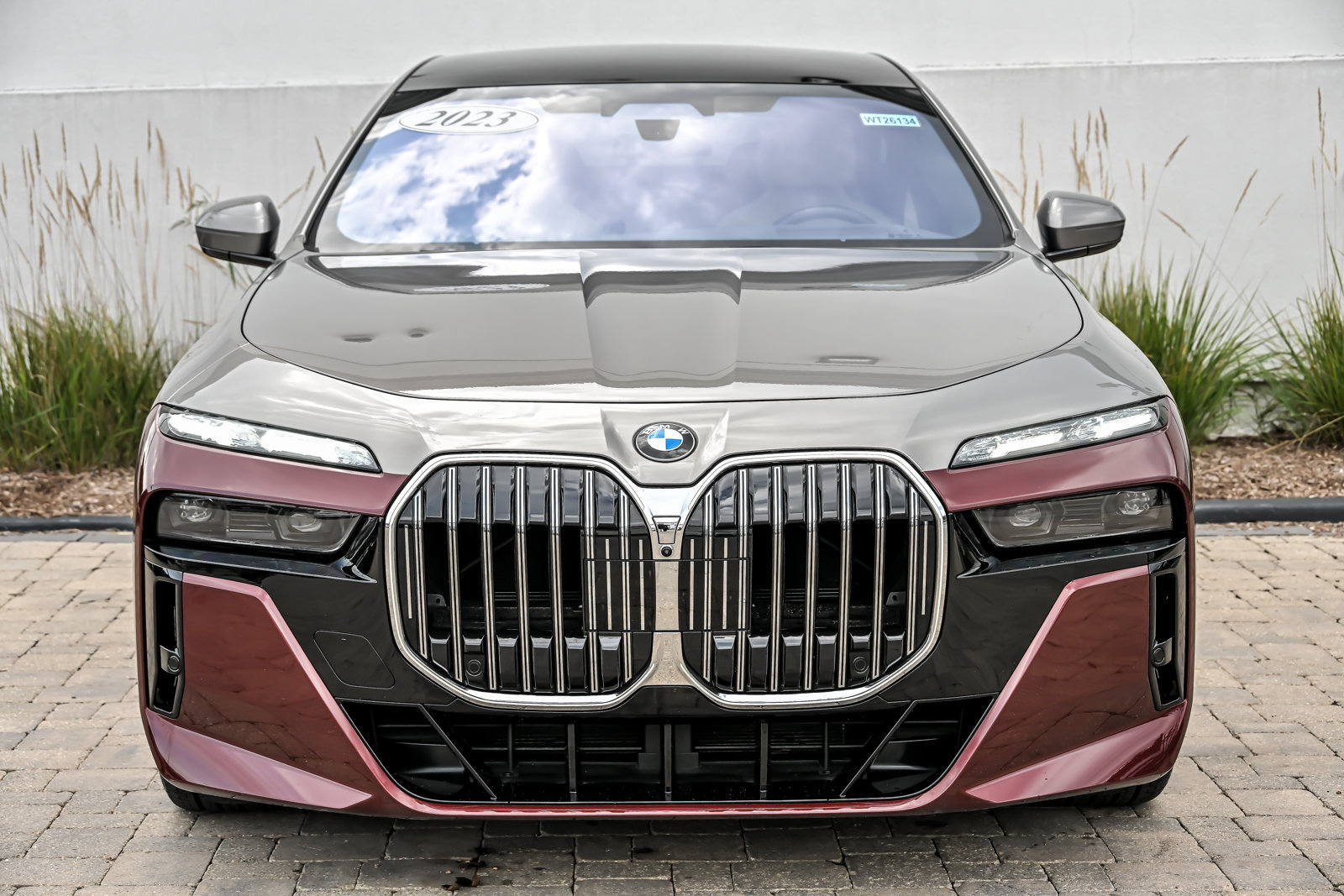 Used 2023 BMW 760i xDrive AWD/4WD image 4