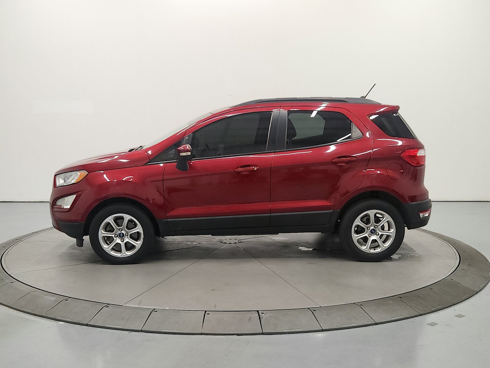 Used 2020 Ford EcoSport SE FWD image 5