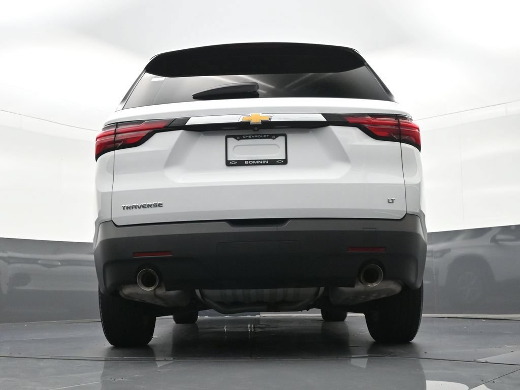 Used 2023 Chevrolet Traverse LT FWD image 21